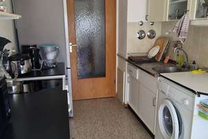 Gemütliche 2-Zimmer-Wohnung in der Karlsruher Innenstadt – Hirschstr. 36, 76133 Innenstadt-West, Karlsruhe – Vorschaubild 3