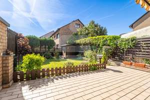 Charmantes Raumwunder: Ihr neues Zuhause mit Sonnenbalkon und liebevoll angelegtem Garten – Die vollständige Adresse der Immobilie erhältst du vom Anbieter., 50389 Wesseling – Vorschaubild 4