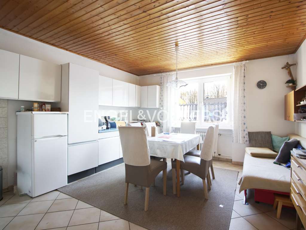 Immobilie in Sinzing - Leben im Herzen von Sinzing - Großzügiges Einfamilienhaus mit Einliegerwohnung - Bild 4