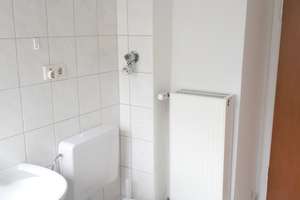 Gut geschnitten: 2-Zimmer-Wohnung in Solingen-Wald – Focher Straße 135, 42719 Wald, Solingen – Vorschaubild 4