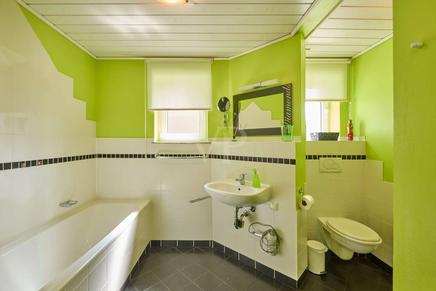 Immobilie in Lützelbach - Modernisiertes Mehrfamilienhaus: Großzügiges Wohnerlebnis - Bild 1