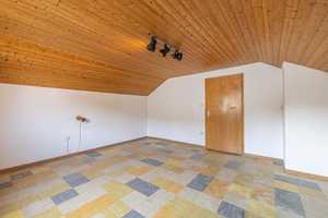 Zuhause in Weingarten- Großzügiges Zweifamilienhaus mit Gartenidylle – Karlsruhe (Kreis) – Vorschaubild 9
