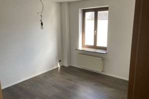 Schöne und gepflegte 2,5-Zimmer-DG-Wohnung in Bonn für 2 Personen – Borheimer Str 144, 53119 Nordstadt, Bonn – Vorschaubild 3