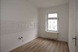 Einbauküche... und frisch renoviert... – Frankenberger Straße 206, 9131 Ebersdorf, Chemnitz – Vorschaubild 2