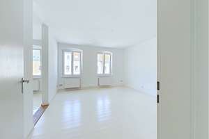 Bezugsfreie 3 Zimmer Altbauwohnung mit Südbalkon in bester Lage in Berlin Mitte – Schönholzer Str. 3, 10115 Mitte (Ortsteil), Berlin – Vorschaubild 12