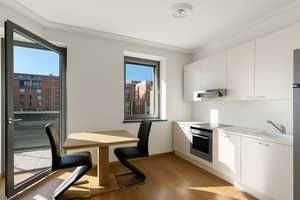 Property thumbnail 2