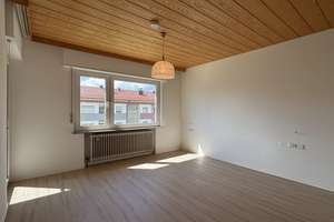 Helle, frisch renovierte 3-Zimmer-Wohnung mit zwei Balkonen und Garage! – Die vollständige Adresse der Immobilie erhältst du vom Anbieter., 71067 Sindelfingen – Vorschaubild 8