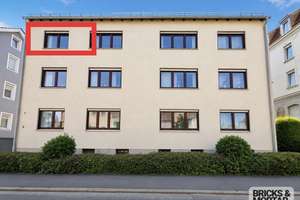 Sicher investieren in Augsburg: Vermietete 2-Zimmer-Wohnung mit eigener Garage