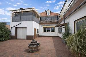 Zentrale Lage, großes Potenzial – Stadthaus  mit vielseitigen Nutzungsmöglichkeiten in Bürstadt – Die vollständige Adresse der Immobilie erhältst du vom Anbieter., 68642 Bürstadt – Vorschaubild 2