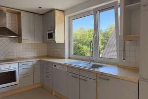 Großzügige und helle 5-Zimmer-Maisonettewohnung in München-Waldperlach – Die vollständige Adresse der Immobilie erhältst du vom Anbieter., 81739 Waldperlach, München – Vorschaubild 3