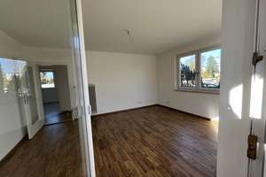 Geräumige 4-Zimmer Wohnung mit Balkon (auch als Mitarbeiterunterkunft) – Hartstraße 70, 82110 Germering – Vorschaubild 11