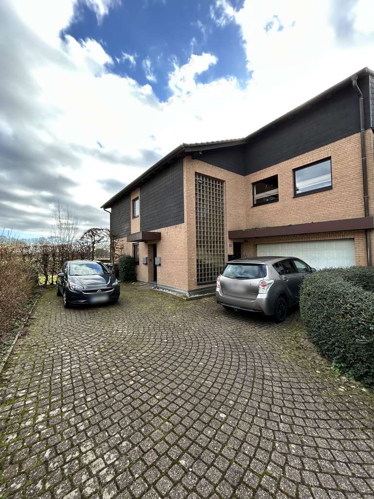 Vielseitiges Mehrfamilienhaus in ruhiger Wohngegend