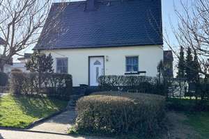 Freistehendes Einfamilienhaus m. Garten, großer Garage u. 5 Stellplätzen – Die vollständige Adresse der Immobilie erhältst du vom Anbieter., 56727 Mayen – Vorschaubild 6