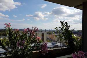 Erbbaurecht Gepflegte 2-Zimmer-Wohnung im 11. OG mit Balkon in Schwabing-West – Die vollständige Adresse der Immobilie erhältst du vom Anbieter., 80809 Am Luitpoldpark, München – Vorschaubild 1