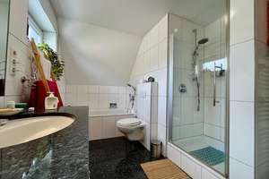 Property thumbnail 12