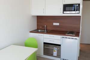 Studentenapartment im Zentrum mit Balkon, Süd-/Westlage -Beethovenpark – Alpenstr. 10a, 86150 Bahnhofs-, Bismarckviertel, Augsburg – Vorschaubild 4