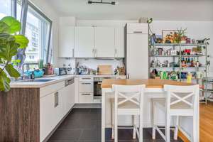 🍀 Big City Life - helle 2 Zi Wohnung mit sonnigen West Balkon und Aufzug – Die vollständige Adresse der Immobilie erhältst du vom Anbieter., 10777 Schöneberg, Berlin – Vorschaubild 4