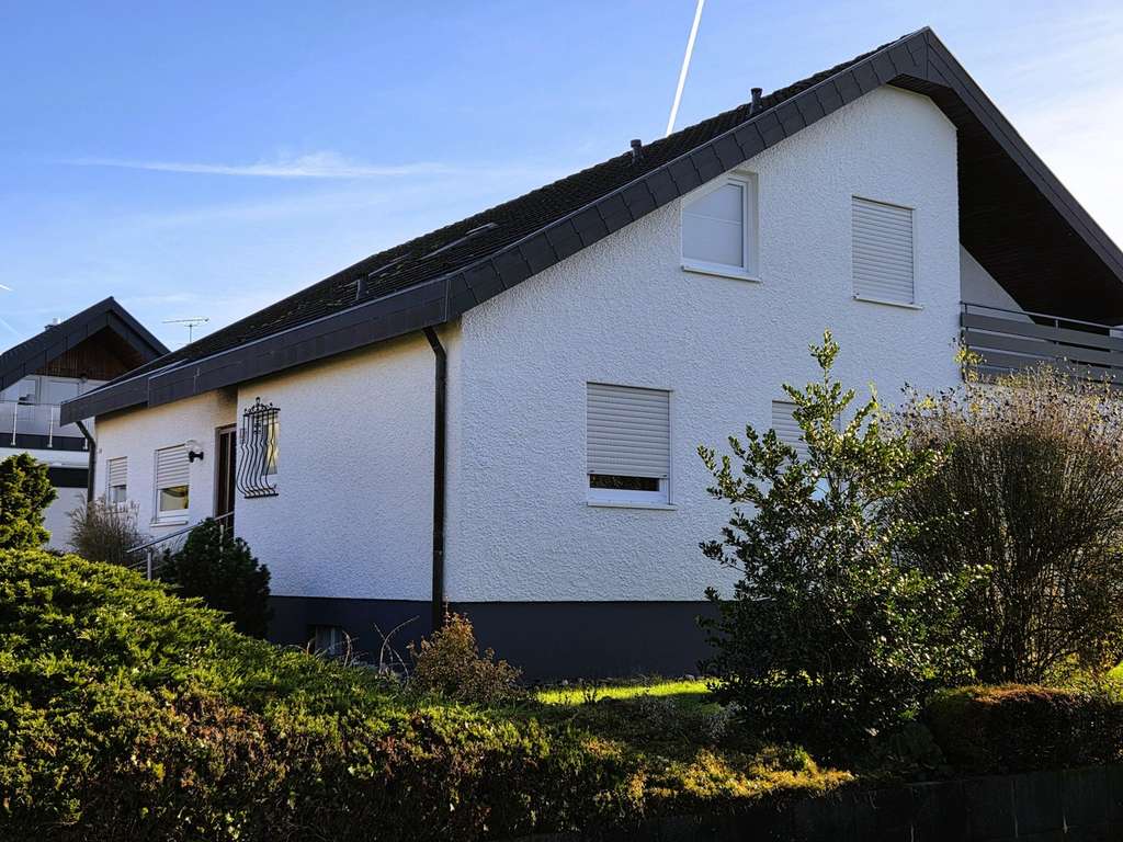 Immobilie in Böbingen an der Rems - Schönes Zweifamilienhaus in Böbingen zu verkaufen - Bild 2