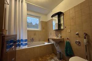 Wohnhaus mit drei Wohnungen und Garagen in Schopfheim-Gersbach – Die vollständige Adresse der Immobilie erhältst du vom Anbieter., 79650 Schopfheim – Vorschaubild 11