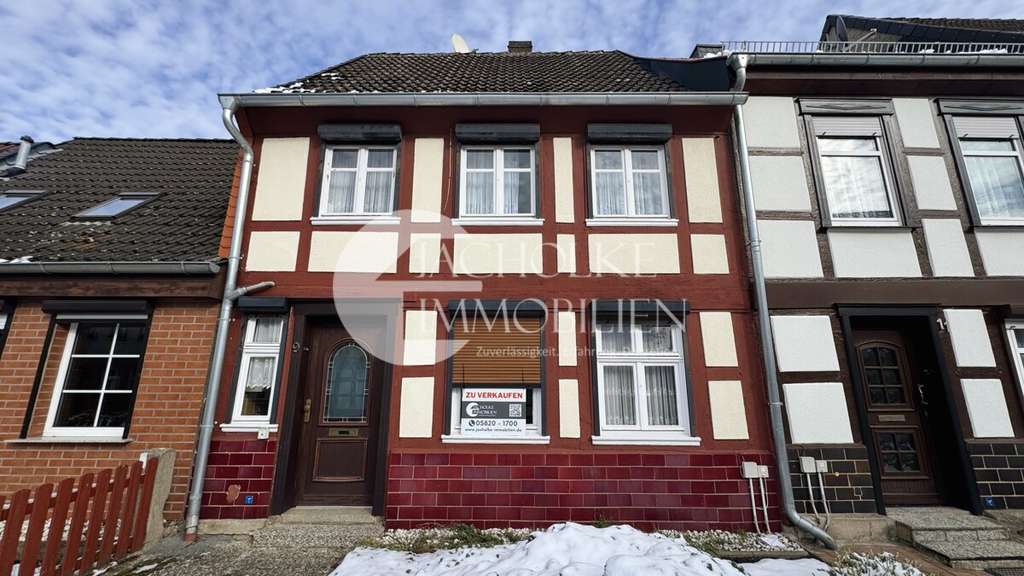 Immobilie in Salzwedel - Reihenhaus mit Geschichte – Fachwerkcharme und Raum für neue Ideen - Bild 2