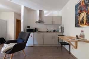 Möbliertes, gepfelgtes Appartement, ideal für Studenten, Nähe Universität, Singels und Pendler – Kemnader Straße 295, 44797 Bochum – Vorschaubild 3