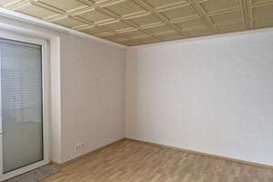 Bezugsfrei! Schöne 2-Zi. - Wohnung mit Garage in Offenhausen – Schillerstr. 26, 89231 Neu-Ulm – Vorschaubild 3