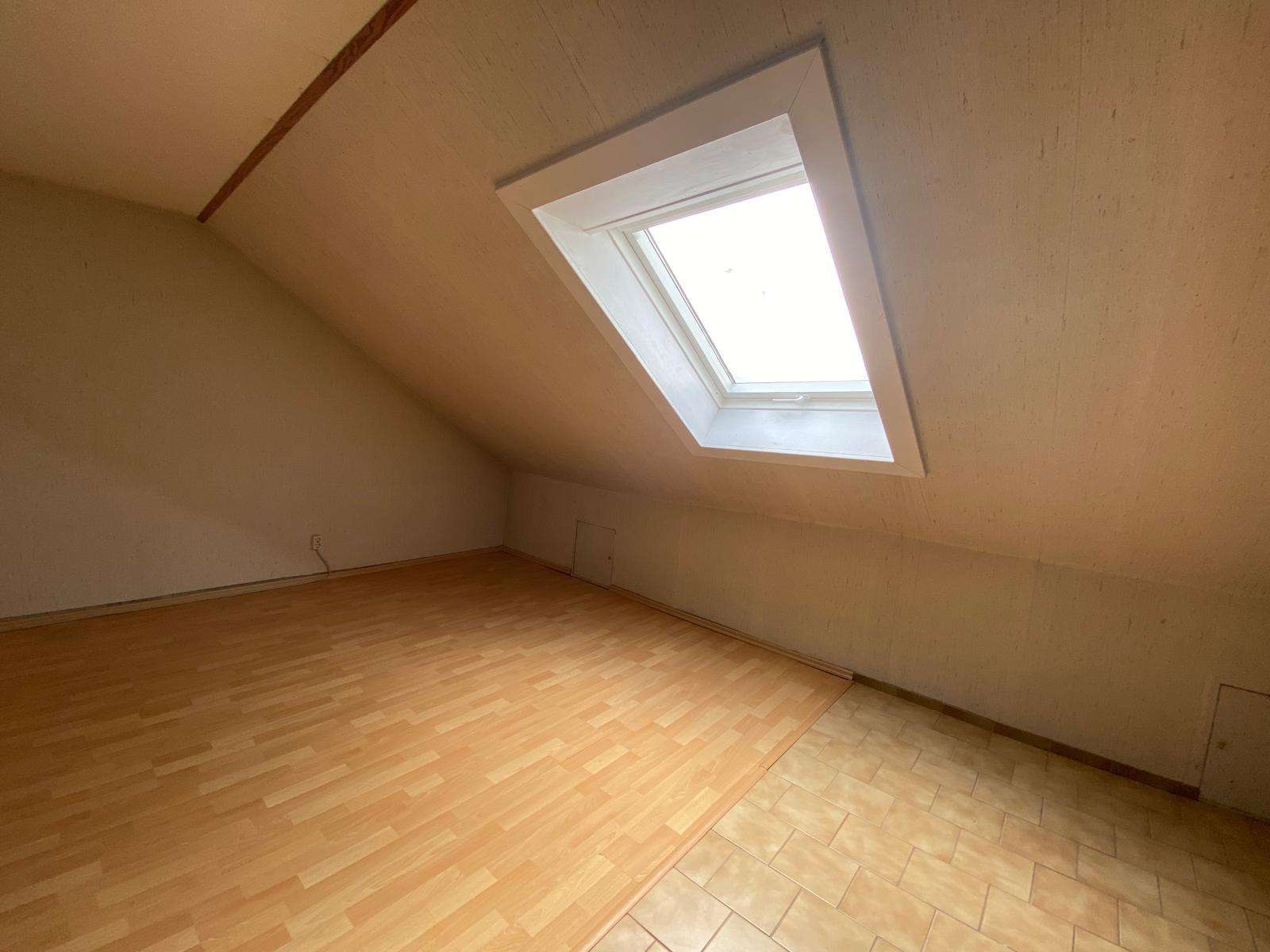 Immobilie in Ebermannstadt - Doppelhaushälfte mit Garten, Garage und viel Platz für die Familie - Bild 4