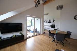 Moderne Neubau-Dachgeschosswohnung mit Loggia und gehobener Ausstattung in Metten – Die vollständige Adresse der Immobilie erhältst du vom Anbieter., 94526 Metten – Vorschaubild 3