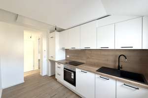 Erstbezug nach Sanierung: Helle DG-Wohnung mit Einbauküche – 74348 Lauffen am Neckar – Vorschaubild 10
