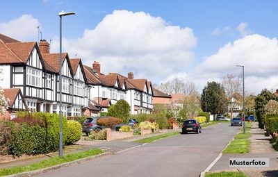 Wohnhaus mit 2 Wohnungen und 3 möglichen Appartements