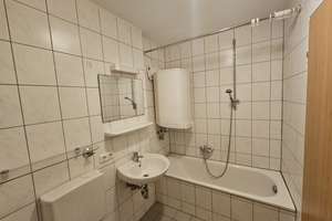 Stilvolle 1-Zimmer-Wohnung mit gehobener Innenausstattung mit Balkon und EBK in Regensburg – Prinz-Rupprecht-Straße 1, 93053 Kasernenviertel, Regensburg – Vorschaubild 9