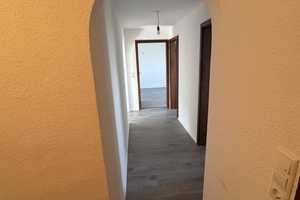 Helle Dachgeschosswohnung in Duisburg-Duissern zur Miete – Ideal für Singles oder Paare – Duisburg – Vorschaubild 8