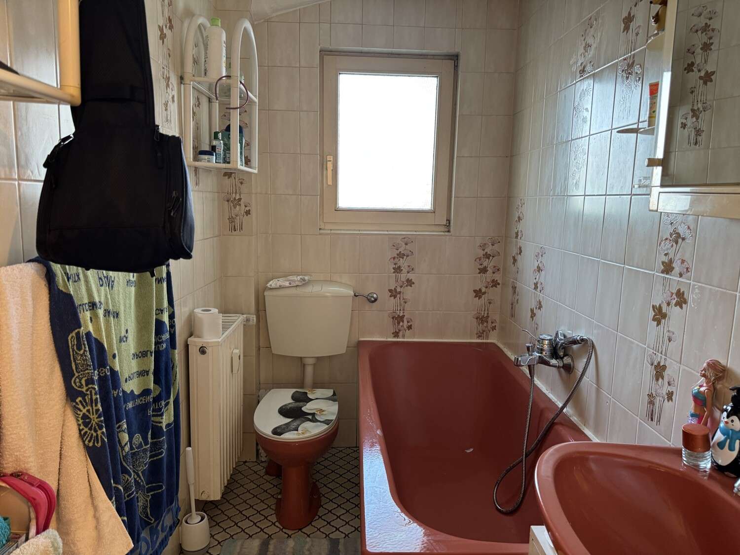 Immobilie in Osterode - Individuelles Einfamilienhaus (ca. 140 m² Wohnfläche) mit vielen Möglichkeiten für neue Wohnideen - Bild 1