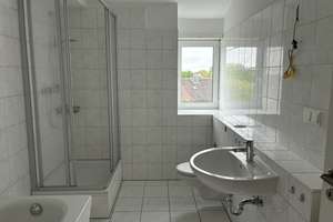Frisch renovierte 3-Zimmer-Dachgeschosswohnung – Peiner Straße 170, 38112 Lehndorf-Watenbüttel, Braunschweig – Vorschaubild 3