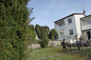 Modernisiertes Reiheneckhaus in ruhiger Halbhöhenlage – Die vollständige Adresse der Immobilie erhältst du vom Anbieter., 72654 Neckartenzlingen – Vorschaubild 1