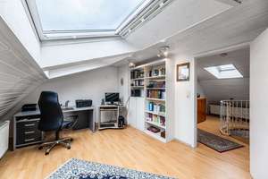 HEGERICH: Von Gartentraum & jede menge Platz - komfortabel ausgebautes Einfamilienhaus in Cadolzburg – Die vollständige Adresse der Immobilie erhältst du vom Anbieter., 90556 Cadolzburg – Vorschaubild 6