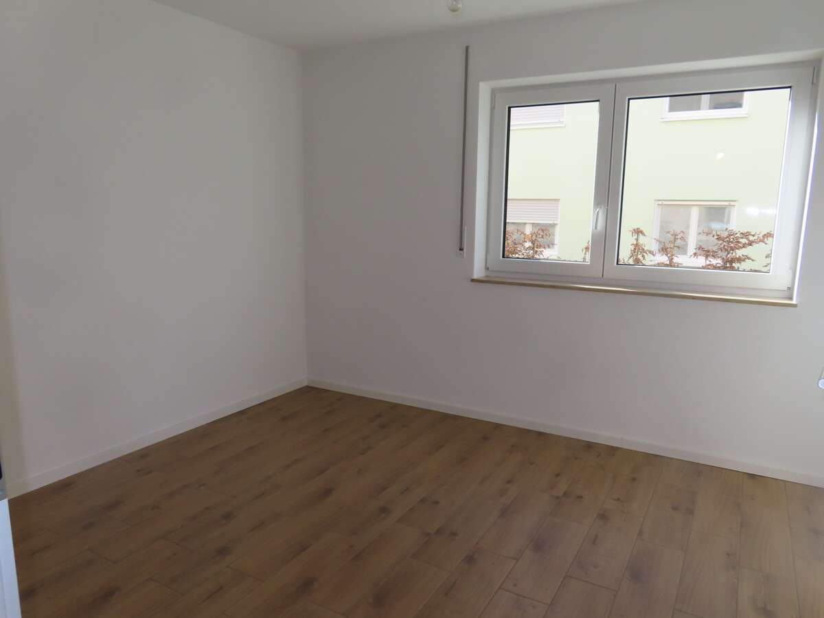 Immobilie in Boos - Neuwertige Erdgeschoßwohnung mit Gartenanteil! - Bild 0