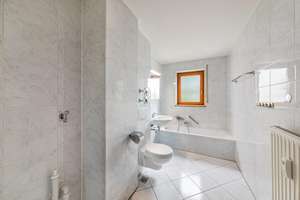 Freie 3-Zimmer-Wohnung mit Balkon und eigenem Garten – Die vollständige Adresse der Immobilie erhältst du vom Anbieter., 81249 Lochhausen, München – Vorschaubild 6