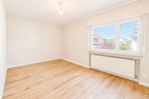 Helle 3 Zimmer Wohnung mit zwei Balkonen und Garage in Stuttgart - Luginsland – 70327 Luginsland, Stuttgart – Vorschaubild 7