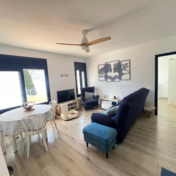 2-Zimmer-Wohnung in CadaquésZu verkaufen Wohnung nur 500 Meter vom Zentrum von Cadaqués und dem Stra