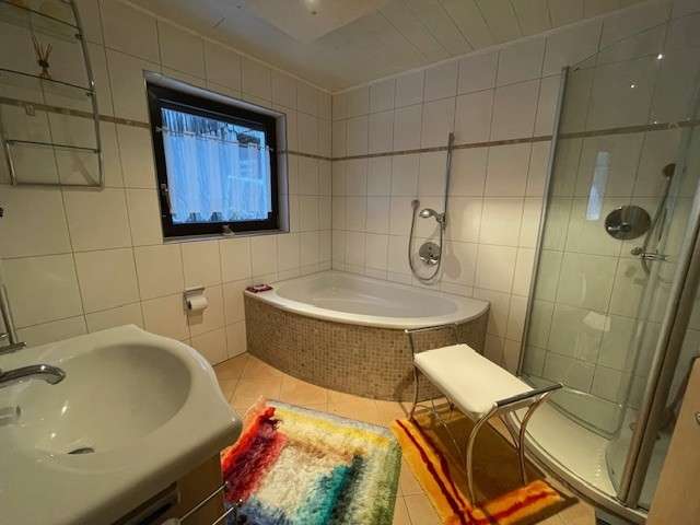 Immobilie in Litzendorf - Litzendorf / OT Melkendorf - Modernisiertes Einfamilienhaus aus den 1920 er Jahren - Bild 2