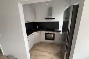 2 Zimmer sanierte EG Wohnung mit Küche