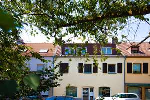 Mehrfamilienhaus mit Gewerbefläche in guter Lage in Mainz-Kostheim zu verkaufen