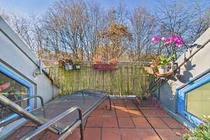 Schöne Maisonette-Dachgeschosswohnung in einem kleinen Mehrfamilienhaus mit nur 6 Einheiten in Solln – Die vollständige Adresse der Immobilie erhältst du vom Anbieter., 81479 Solln, München – Vorschaubild 21