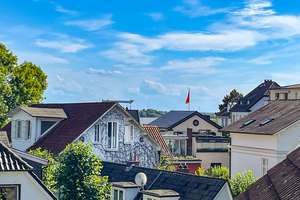 Design-Wohnung über den Dächern des Treppenviertels