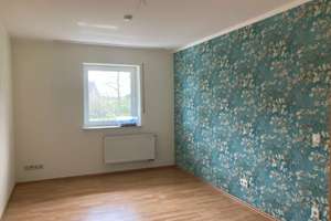 Freundliche 4-Zimmer-Wohnung mit Balkon in Paderborn Sande – Die vollständige Adresse der Immobilie erhältst du vom Anbieter., 33106 Sande, Paderborn – Vorschaubild 9