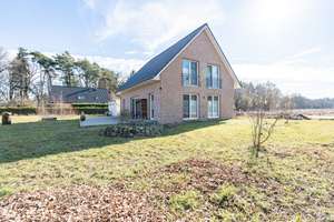 Modernes Einfamilienhaus mit großem Grundstück und Doppelcarport an der Elbe – Die vollständige Adresse der Immobilie erhältst du vom Anbieter., 21522 Hittbergen – Vorschaubild 2