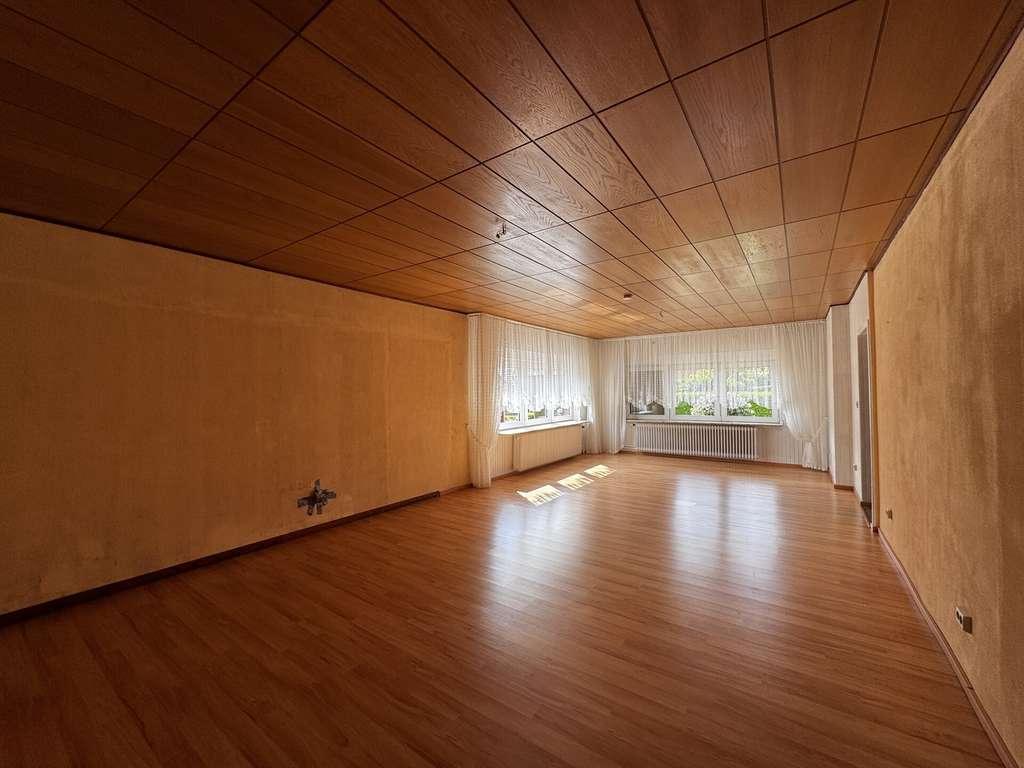 Immobilie in Rosengarten - ***NENNDORF***EINFAMILIENHAUS MIT SEP. WOHNUNG UND GARAGEN ZU VERKAUFEN*** - Bild 2