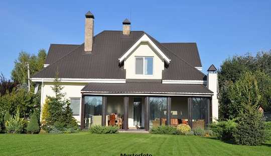 Bild von Freistehendes Einfamilienhaus mit Garage und Carport ++ ohne Provision