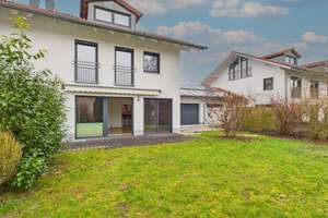 Zum Eigennutz verfügbar:
Attraktive, großzügige Doppelhaushälfte in Westerham
- Idyllische Lage – Die vollständige Adresse der Immobilie erhältst du vom Anbieter., 83620 Feldkirchen-Westerham – Vorschaubild 6